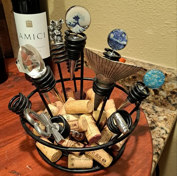 Black Wine Cork Holder - Picture 3 of 4